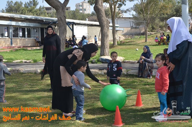 فيديو: صف الفراشات يطير كالفراشات في احضان منتزه عبد الكريم قاسم 